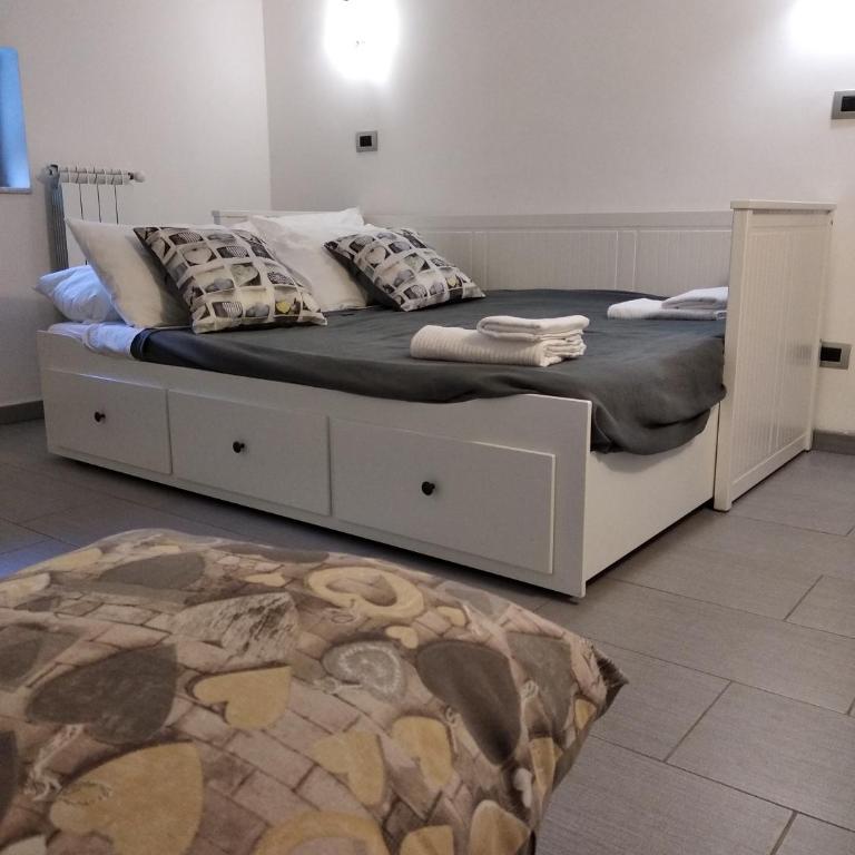 Casa di Carlo e Vale - Four-Bedroom Apartment with Balcony - 10