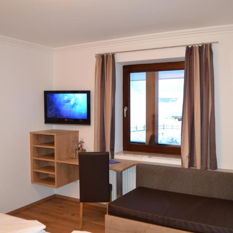 Gästehaus Elisabeth - Familienzimmer (2 Erwachsene + 2 Kinder) - 5