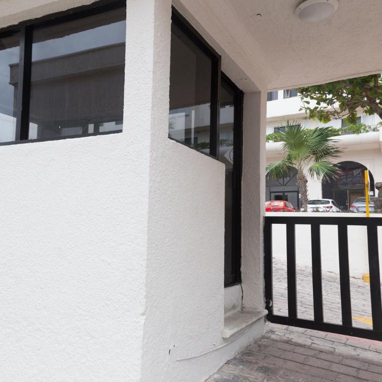 Sparkling Ocean View in Cancun - Apartment with Sea View - 38