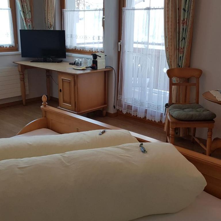 Apart-Garni Motnaida - Großes Doppelzimmer mit Balkon - 14