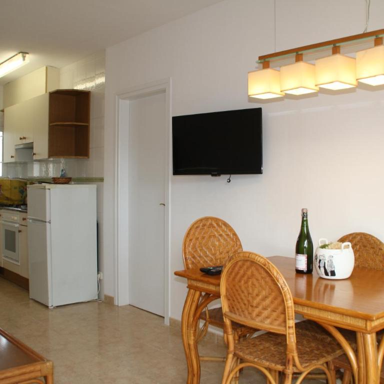 Apartaments Margarita Sabina Pinell - Apartamento - 2