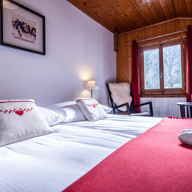 Hotel Edelweiss - Zweibettzimmer mit Gemeinschaftsbad - 4