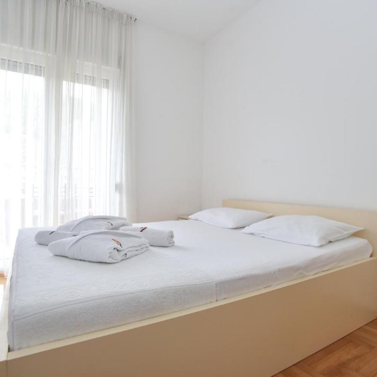 Lux Apartments Iva - One-Bedroom Apartment - 30