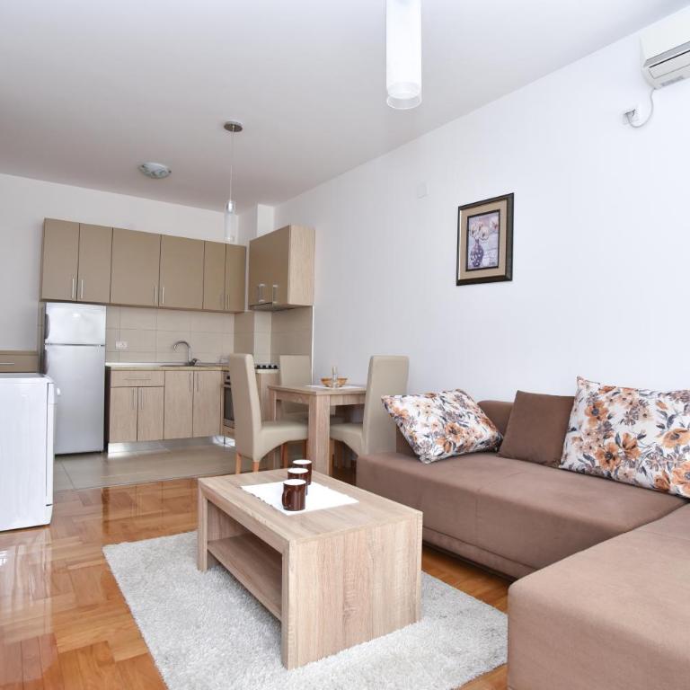 Lux Apartments Iva - One-Bedroom Apartment - 21