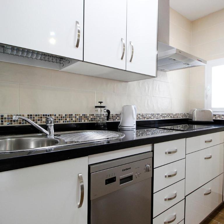 Palacios 6, nuevo, playa, barrio tranquilo, todos los servicios, PA - Apartamento de 1 dormitorio con aparcamiento - 10