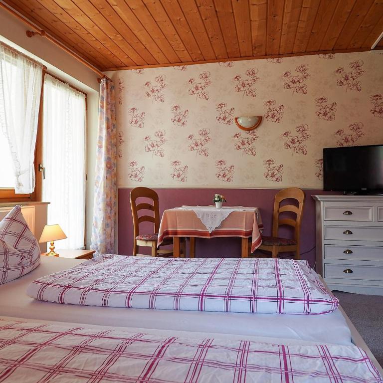 Landgasthof Zum Schwarzen Grat - Camera Matrimoniale - 8