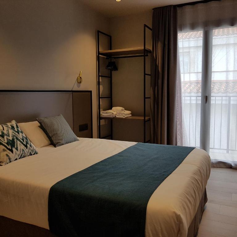 HOTEL TORRENT - Habitación Familiar Deluxe - 2