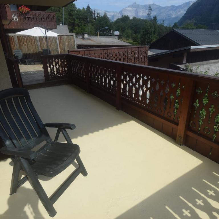 Spacious Apartment 2 Minutes from Ski Lift, Equipped for Babies - Appartement - 14
