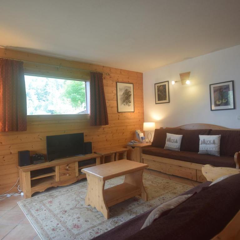 Spacious Apartment 2 Minutes from Ski Lift, Equipped for Babies - Appartement - 6