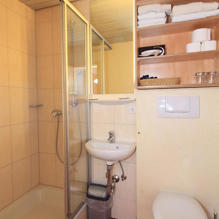 Gasthof Rössle - Doppelzimmer mit Balkon - 5