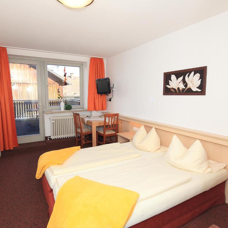 Gasthof Rössle - Doppelzimmer mit Balkon - 2
