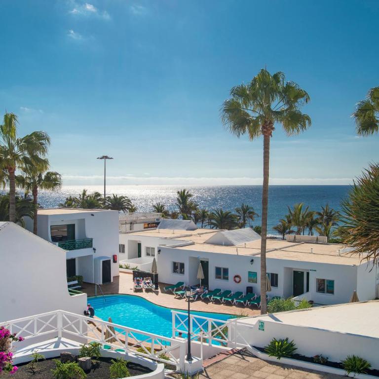 Rocas Blancas Apartments - One-Bedroom Apartment with Sea View - 1
