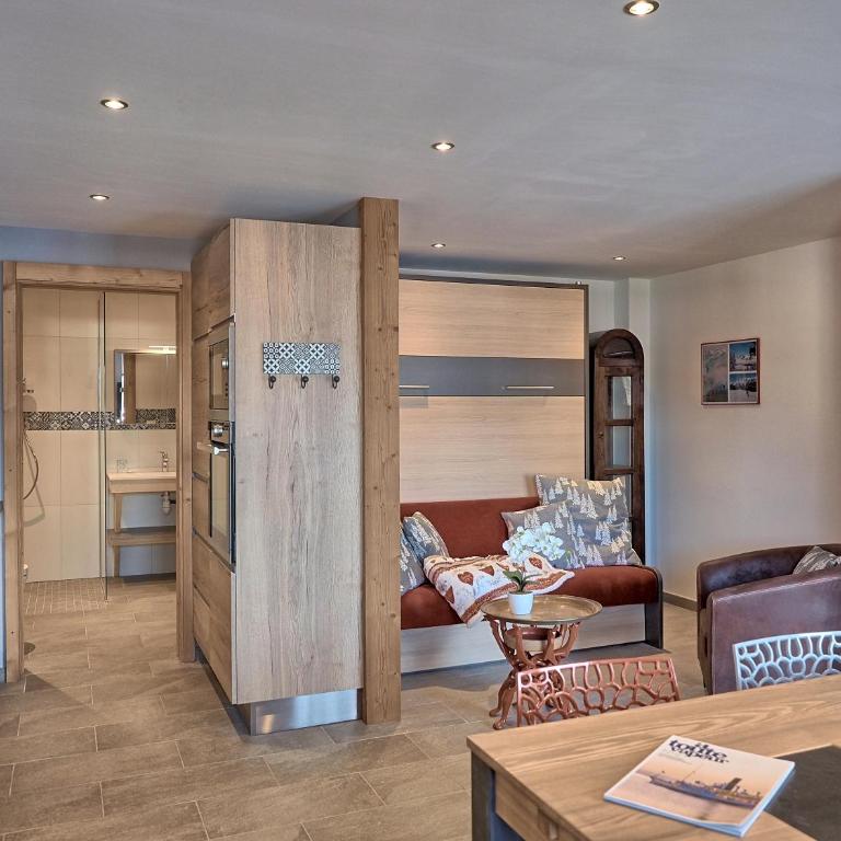 Chalet Arpitan - les Carroz - Grand Massif - Studio - Vue sur Montagne - 6