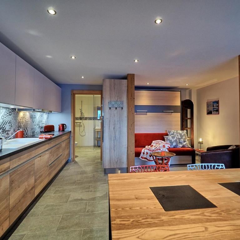 Chalet Arpitan - les Carroz - Grand Massif - Studio - Vue sur Montagne - 7