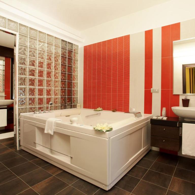 Abalon Pompei Resort - Suite Queen con Vasca Idromassaggio - 5