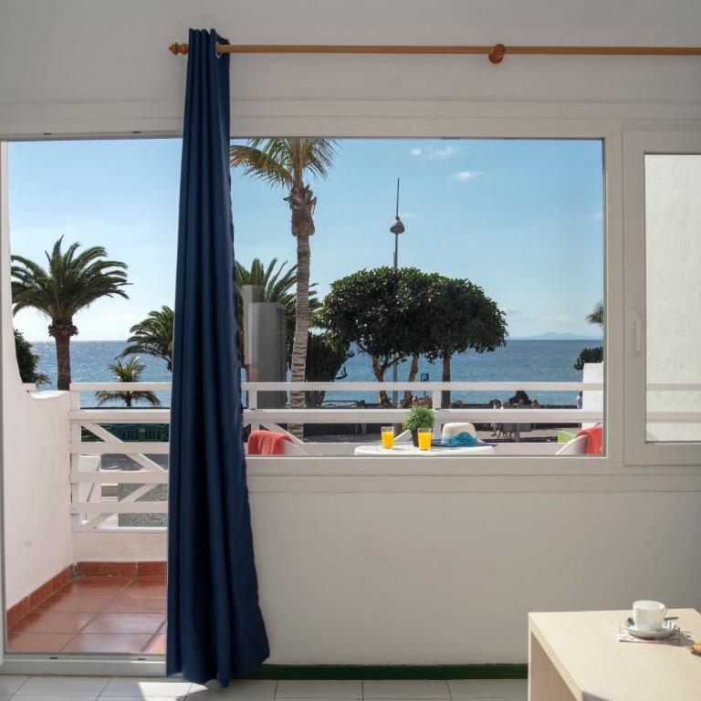 Rocas Blancas Apartments - Superior Apartment Frontline Sea View - 9
