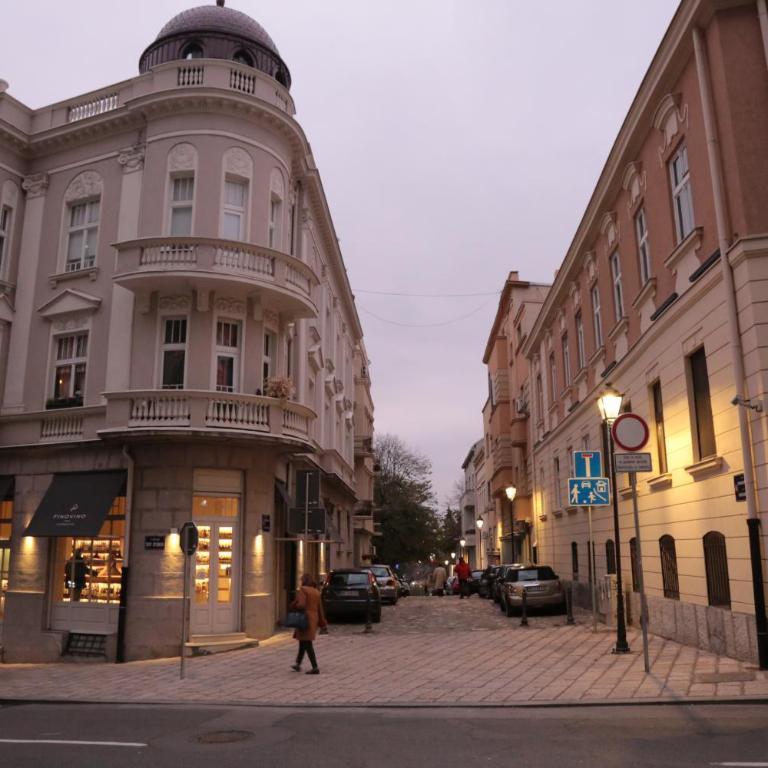 Petars Apartment - Apartman - Prizemlje - 1
