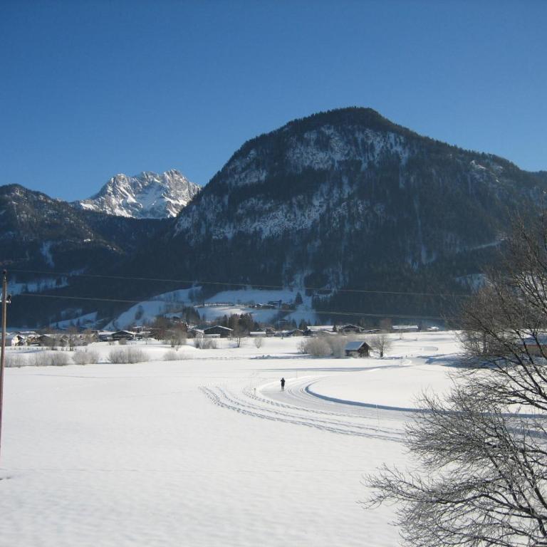 Appartement Weissbacher - Big Two-Bedroom Apartment with Balcony and Mountain View - 6