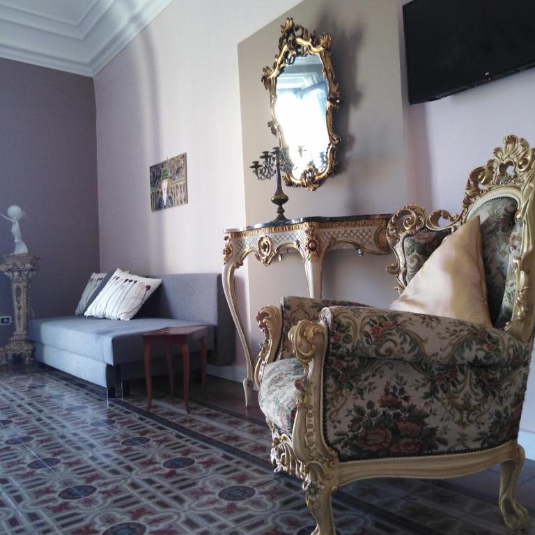 Manzoni Suite Home - Two-Bedroom Apartment with Balcony - 7