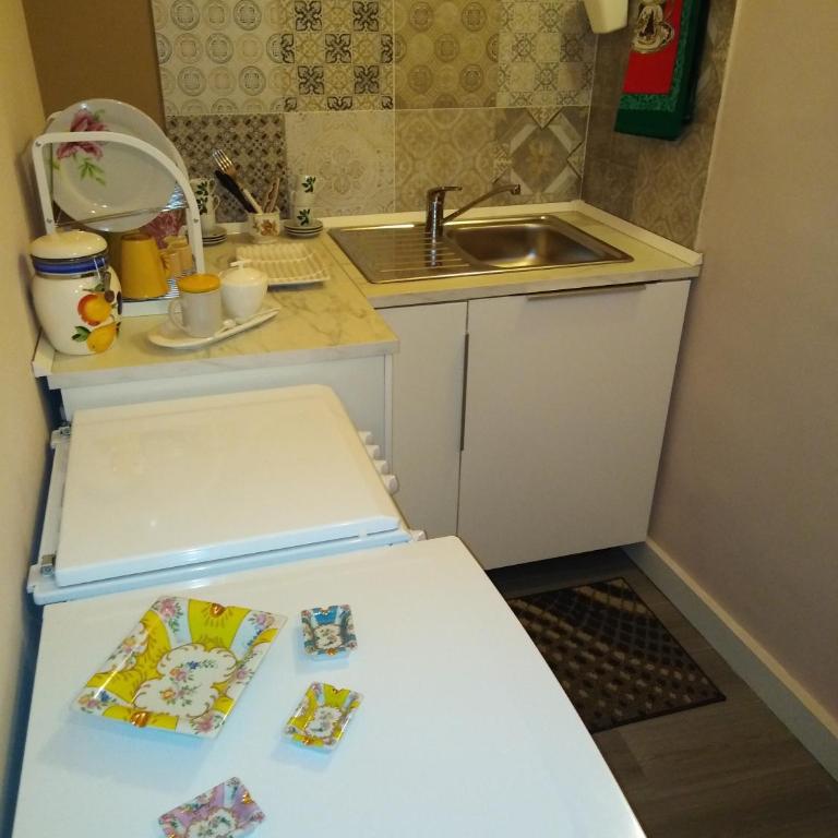 Manzoni Suite Home - Two-Bedroom Apartment with Balcony - 14