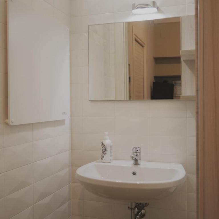 B&B Radici - Camera Matrimoniale con Bagno Privato - 17