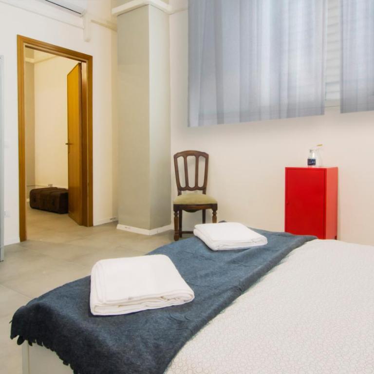 Hostelleria - Family Double Room - 3