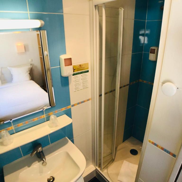 Cit'Hotel Le Volney - Chambre Double Économique - 6