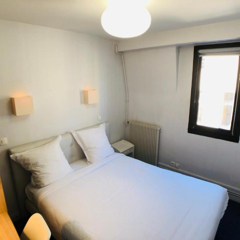 Cit'Hotel Le Volney - Chambre Double Économique - 8