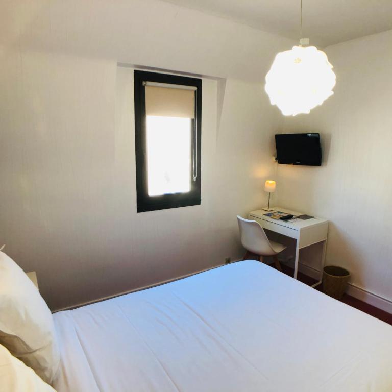 Cit'Hotel Le Volney - Chambre Double de Luxe avec Baignoire - 2
