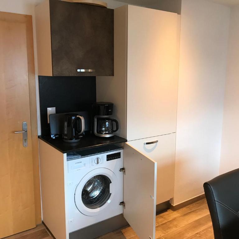 Fiechtl-Apartments - Apartment mit 3 Schlafzimmern und Dusche - 15
