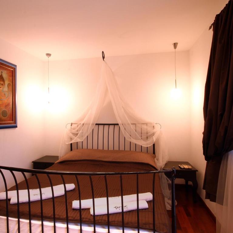 Apartments and Rooms Teona - Apartman sa 1 Spavaćom Sobom, Terasom i Pogledom na More - 3