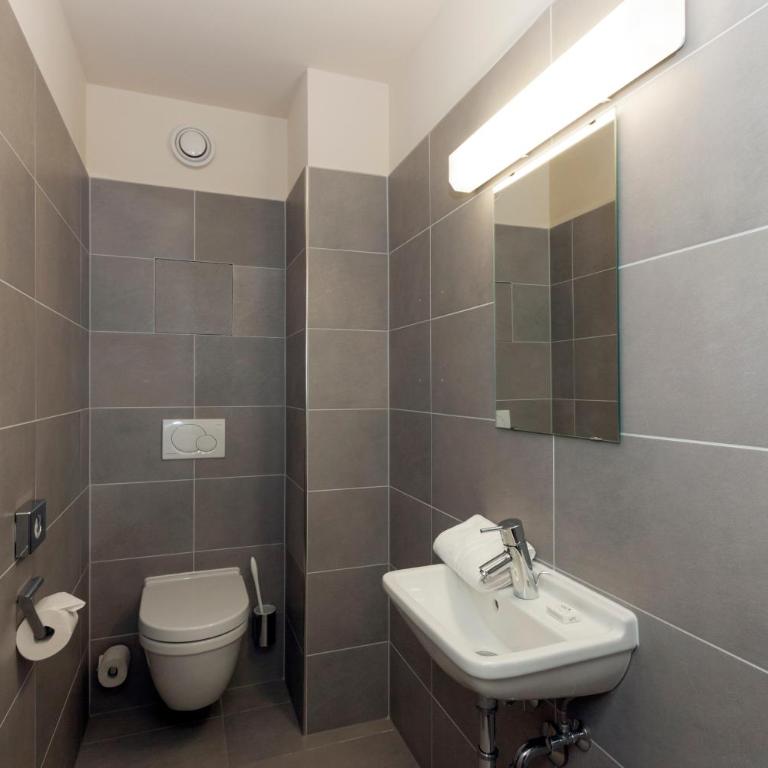 Alpenresidenz Buchenhöhe - Dreibettzimmer - barrierefrei - 9
