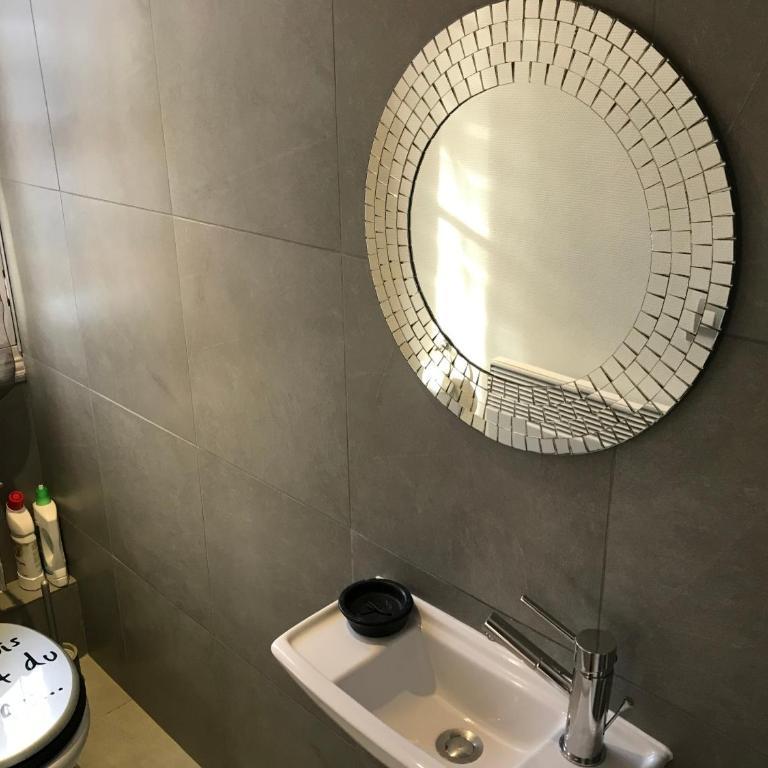 LE ROYAL (3 pièces au centre de DEAUVILLE) - Appartement 2 Chambres - 26