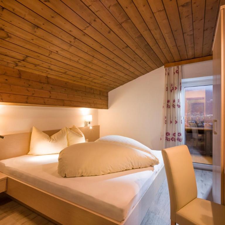 Johannishof - Doppelzimmer mit Balkon - 2