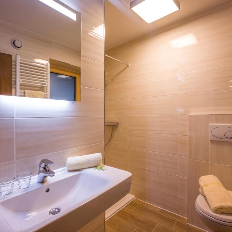 Johannishof - Doppelzimmer mit Balkon - 7
