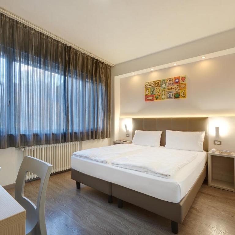 Hotel Ariston - Camera Doppia con Letti Singoli - 1