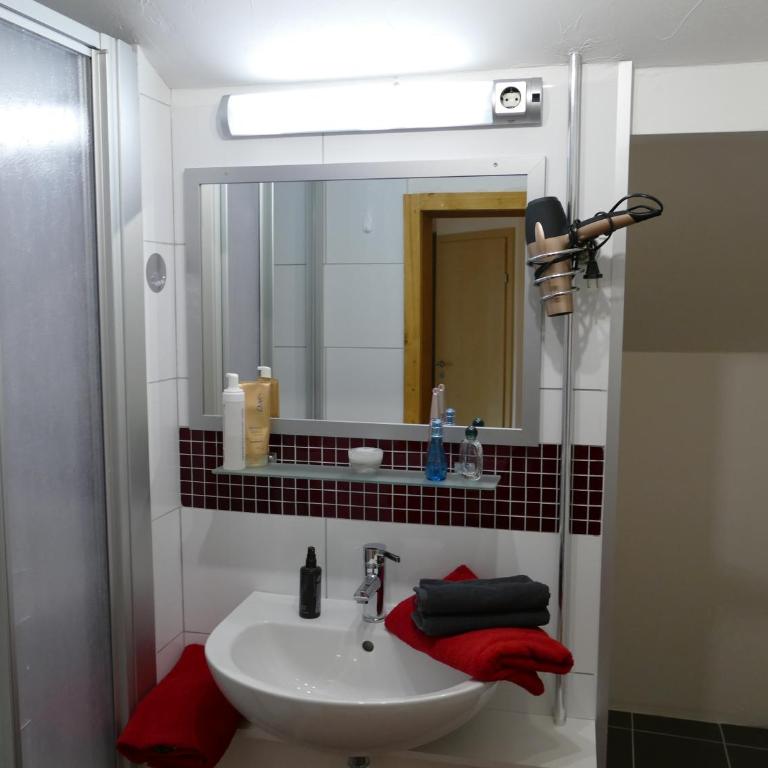 Haus Zedlacher - Apartment mit Blick auf die Berge - 4