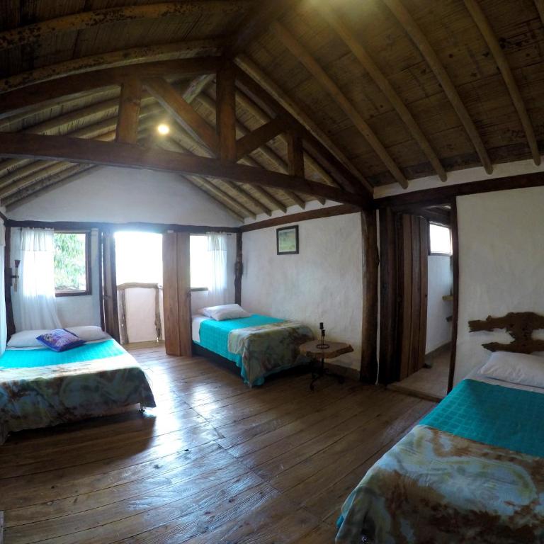 Ecorefugio Las Mirlas - Habitación Triple con vistas - 11