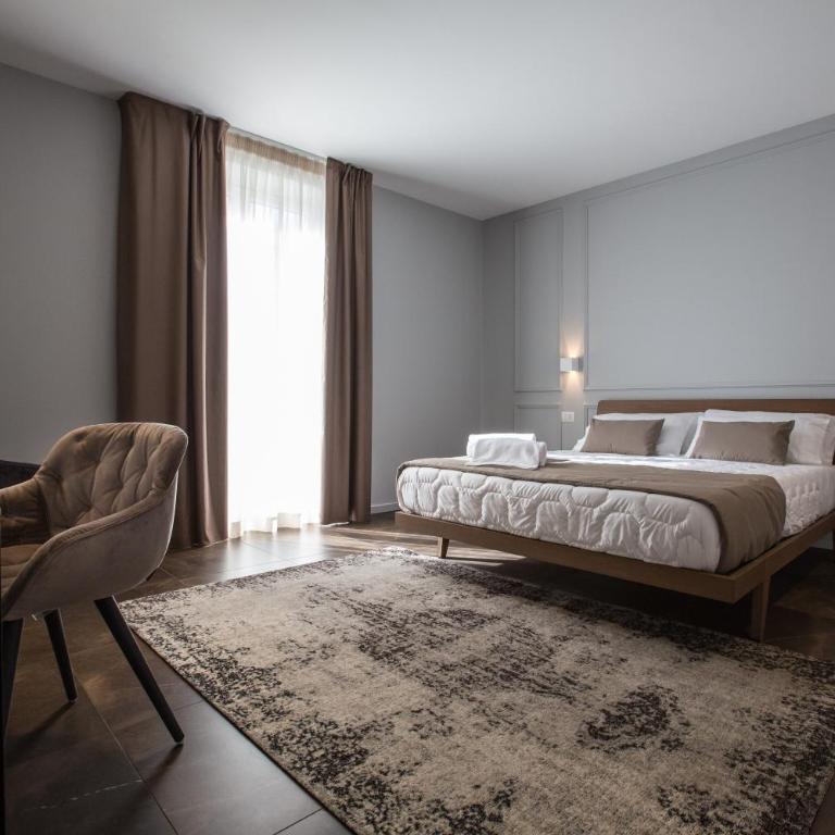 Plebis - B&B in Sicilia nel centro storico di Catania - Deluxe Suite - 1
