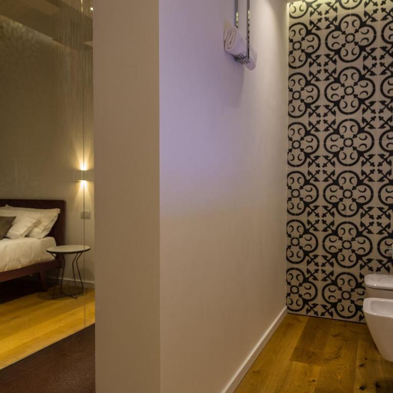 Plebis - B&B in Sicilia nel centro storico di Catania - Junior Suite with Terrace - 8