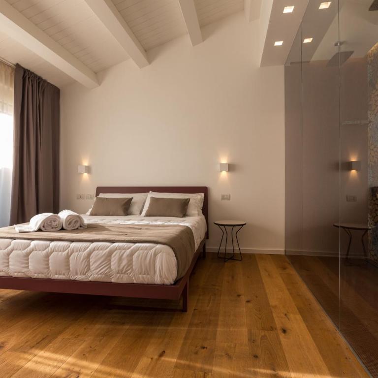 Plebis - B&B in Sicilia nel centro storico di Catania - Junior Suite with Terrace - 7
