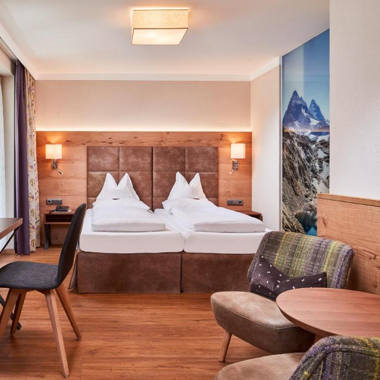 Hotel Neue Post - 4 Sterne Superior - Junior Suite mit Bergblick - 1