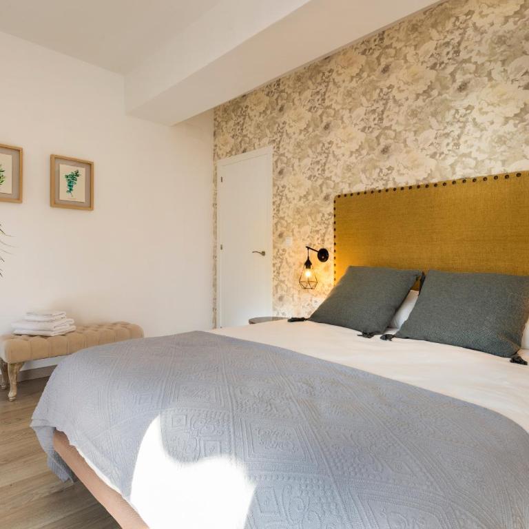 Genteel Home Mano de Hierro - Four Bedroom Apartment with Terrace - 6
