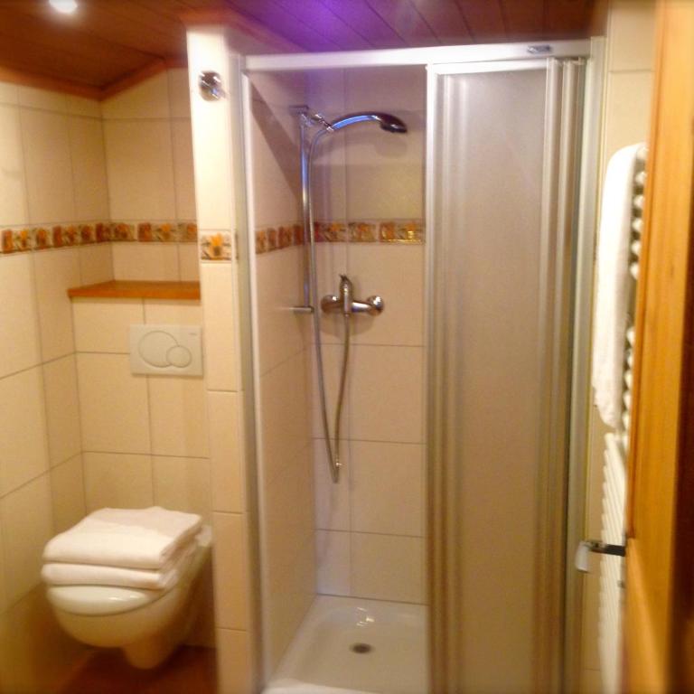 Auberge de la poste - Familienzimmer (2 Erwachsene + 1 Kind) - 4