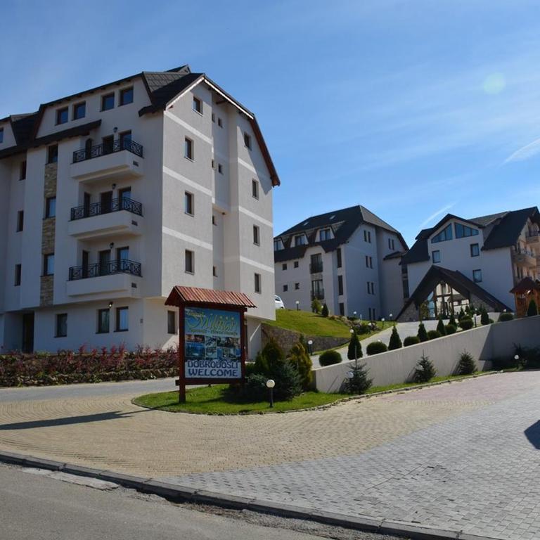 Snow Oasis Kopaonik - Apartment with Mountain View - 45