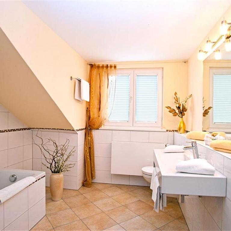 Hotel Am Rehberg - Großes Doppelzimmer - 1