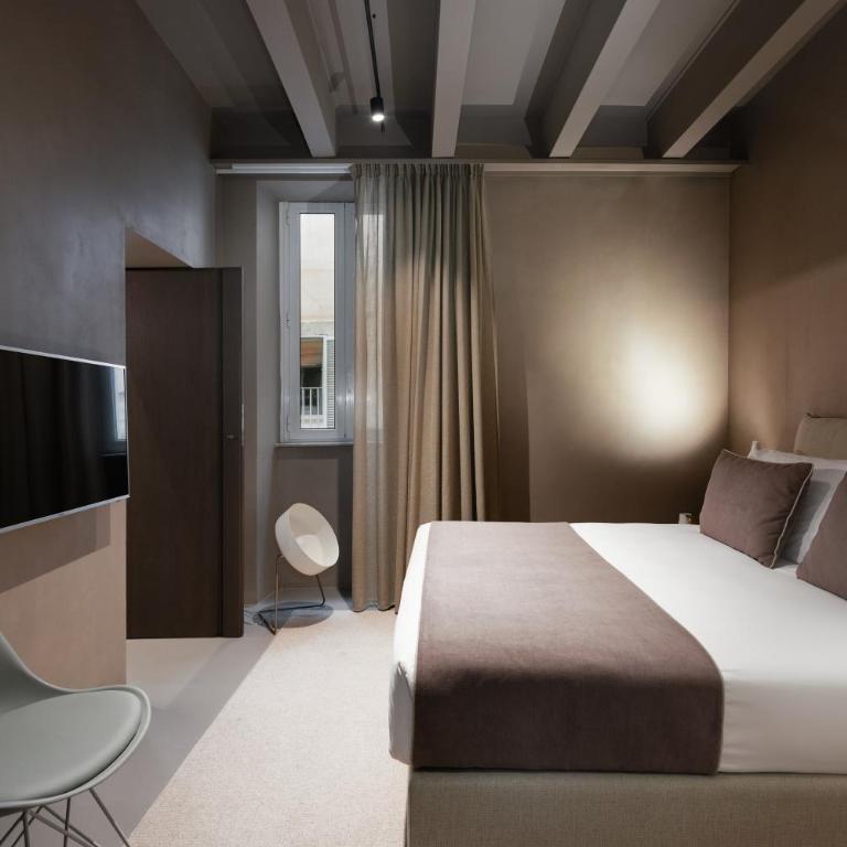 Elysium Suites collection - Suite Tripla Superior con Vista su Piazza di Spagna - 1