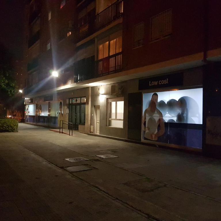 Cozy Studio Madrid - Metro Barrio del Pilar - Apartment - Ground Floor - 46