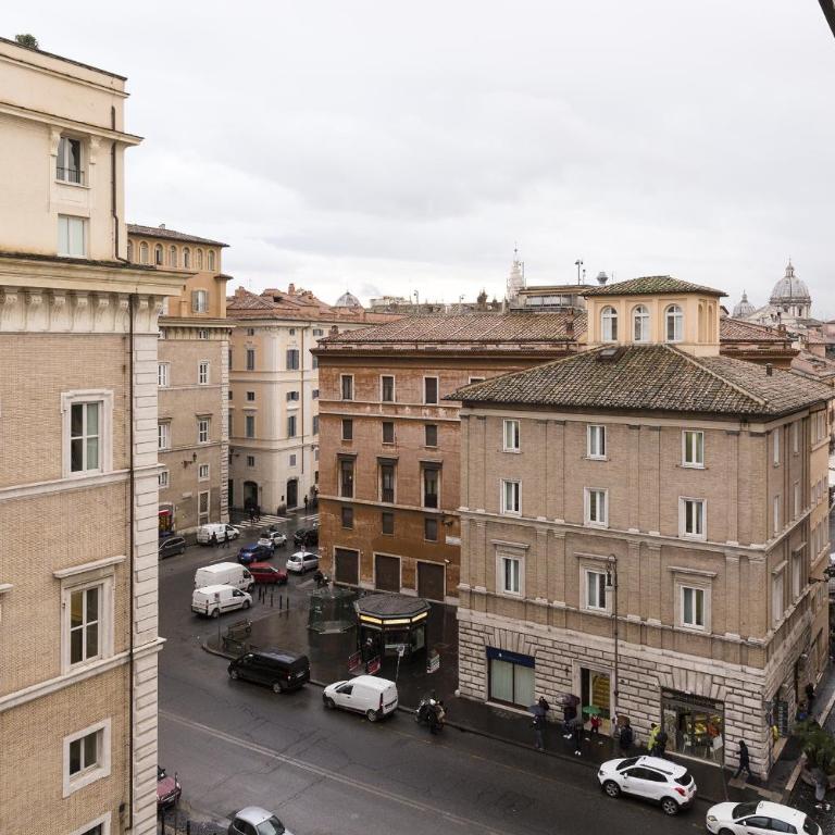 Nice Apartment Navona Square - Appartamento - 36