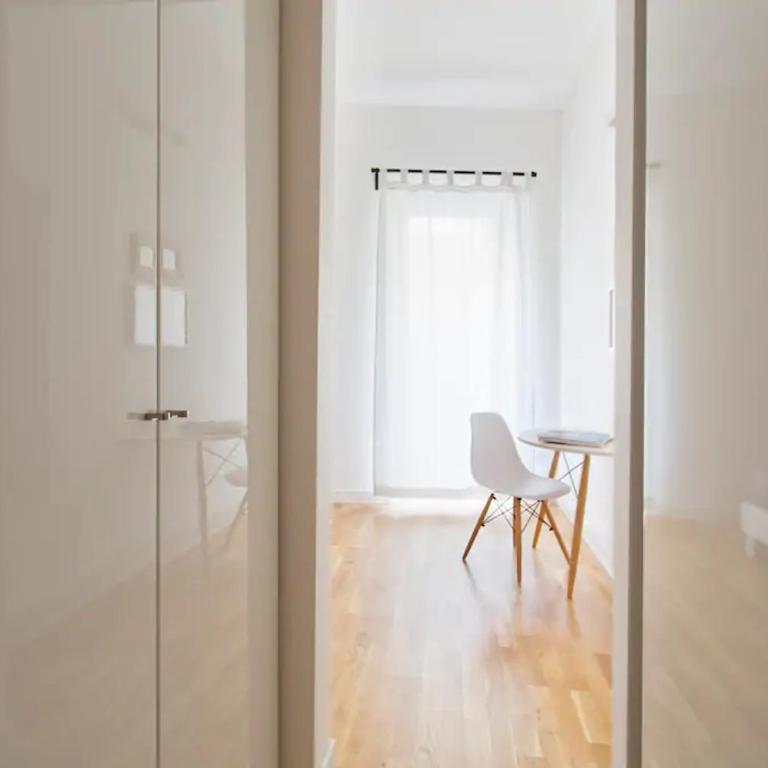 BB4U Apartments - Appartamento con Balcone - 5